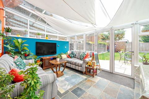 4 bedroom detached house for sale, Allen Close, Bedfordshire LU5