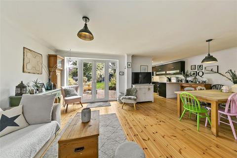 3 bedroom semi-detached house for sale, St. Georges Road, Feltham