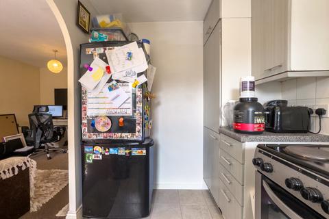 15 Greenacre Close, Northolt, UB5 4DT