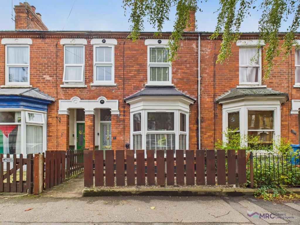 3 Bedroom Terraced for Sale