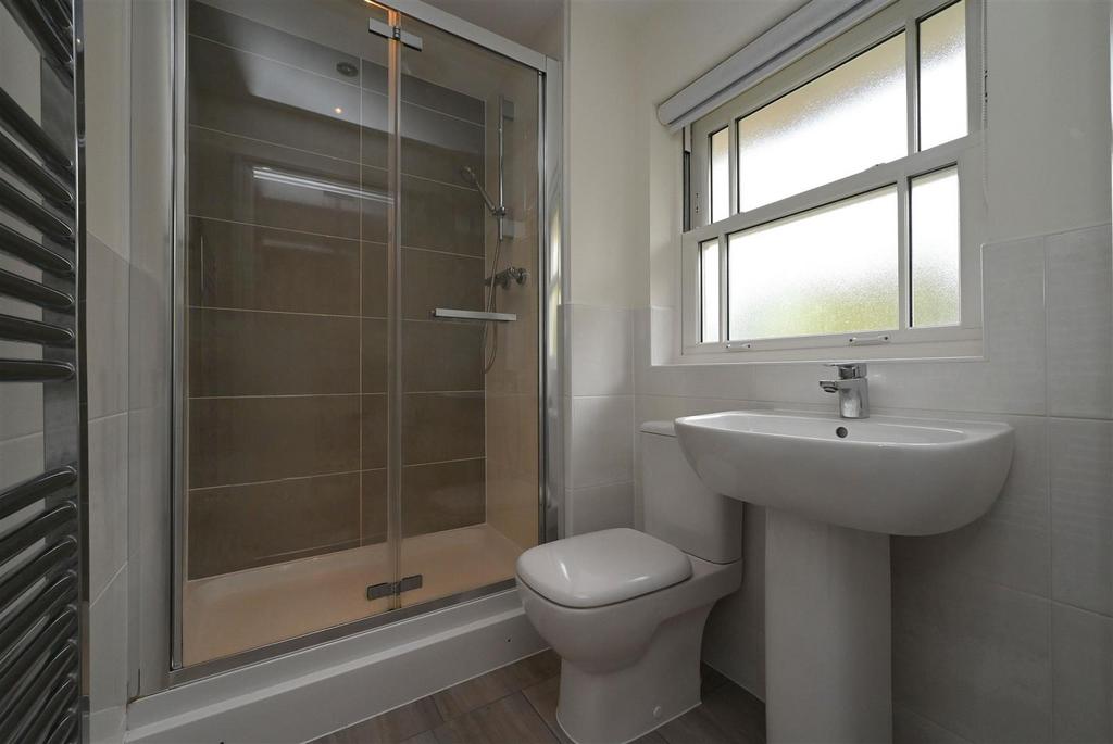 Ensuite.JPG