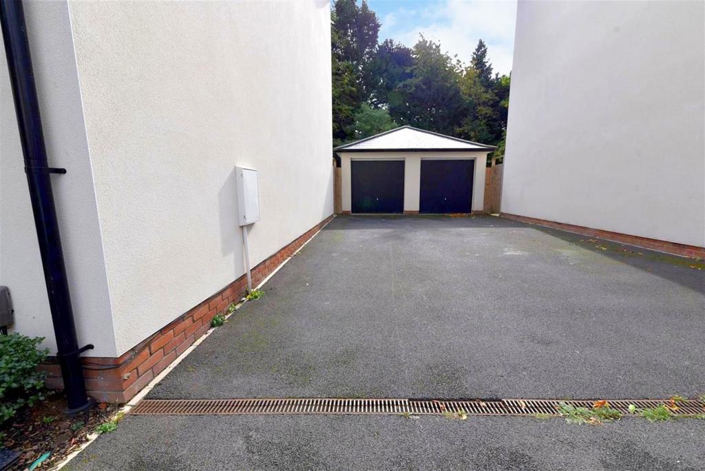 Garage.jpg