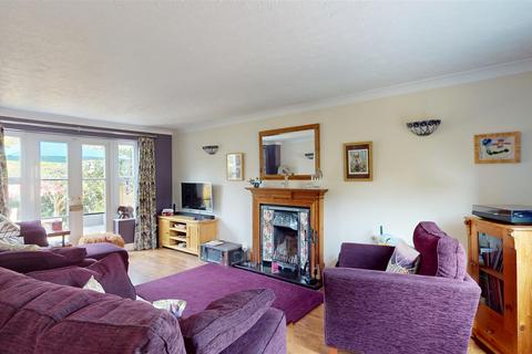 5 bedroom detached house for sale, Hengistbury Lane, Tattenhoe, Milton Keynes