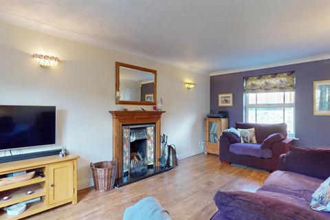 5 bedroom detached house for sale, Hengistbury Lane, Milton Keynes MK4
