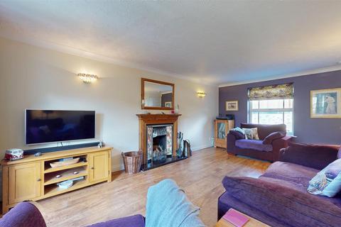 5 bedroom detached house for sale, Hengistbury Lane, Milton Keynes MK4