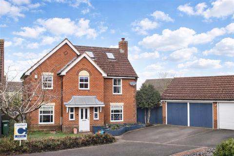 Hengistbury Lane, Milton Keynes MK4