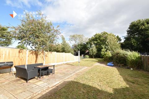 3 bedroom semi-detached bungalow for sale, Carisbrooke Avenue, Clacton-on-Sea