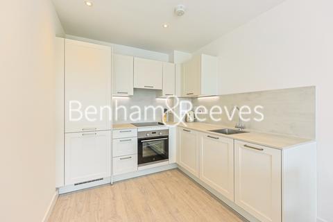 undefined, Donovan Way, Harrow HA1