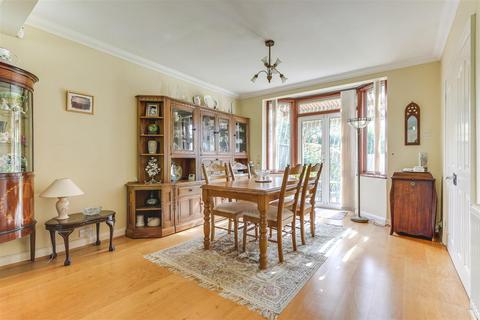 4 bedroom house for sale, Phipps Hatch Lane, Enfield