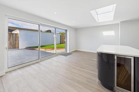 13 Albemarle Road, Churchdown, Gloucester, GL3 2HH