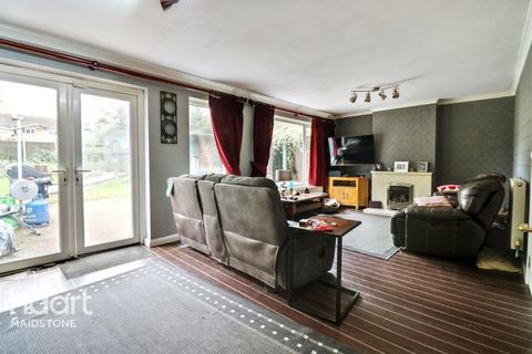 3 bedroom detached bungalow for sale, Oldfield Close, Maidstone