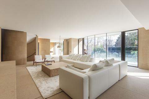 5 bedroom detached house to rent, Cannon Lane East Heath Road, London, NW3