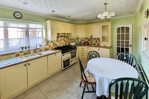 3 bedroom detached bungalow for sale, Martin Way, Skegness PE25