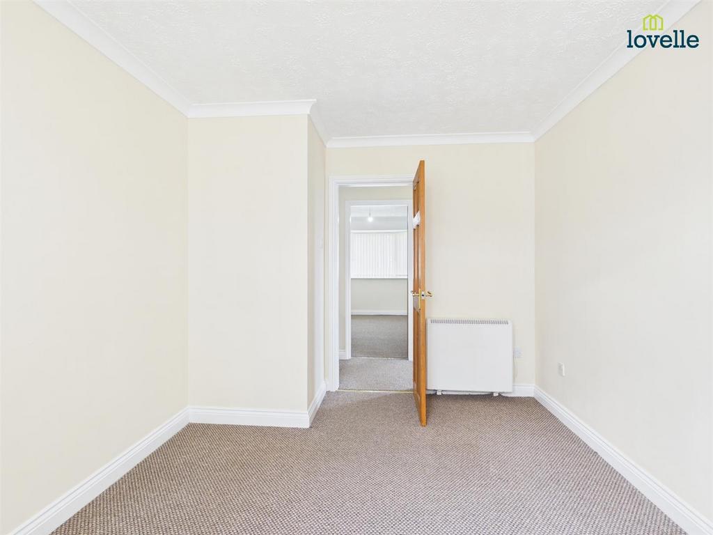 CAM01383 G0-PR0421-STILL005.jpg