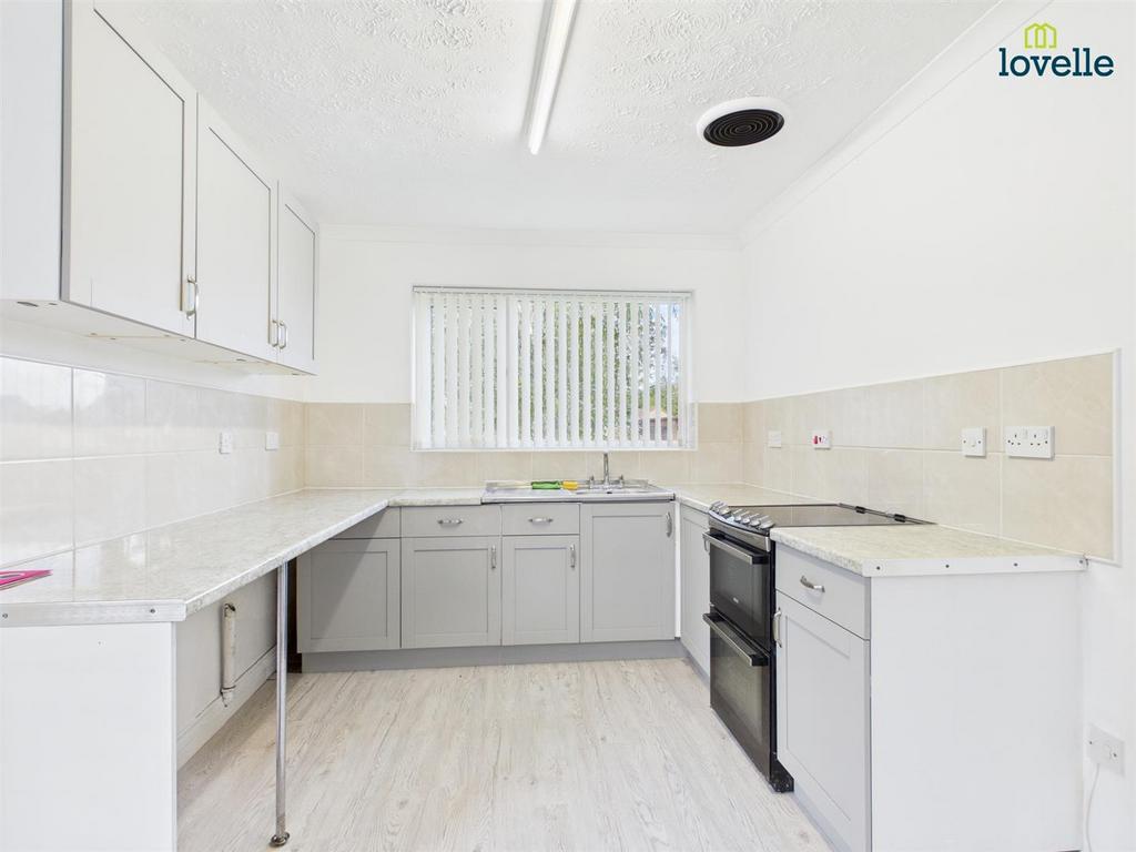 CAM01383 G0-PR0421-STILL006.jpg