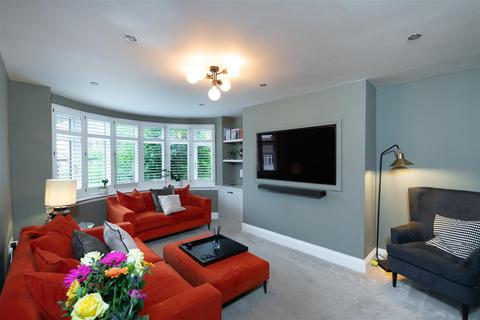 4 bedroom semi-detached house for sale, Chelwood Avenue, Moortown, Leeds LS8