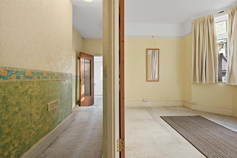 2 bedroom apartment for sale, Shaftesbury Avenue, Southend-on-Sea, Essex, SS1