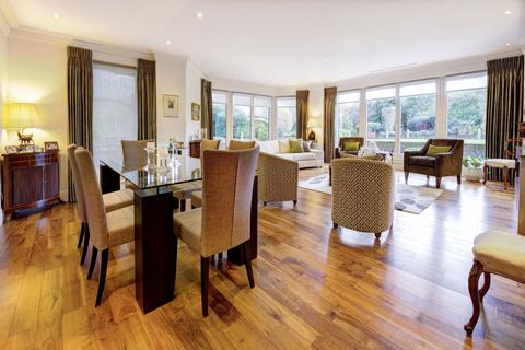 3 bedroom apartment for sale, Hodford Road, London