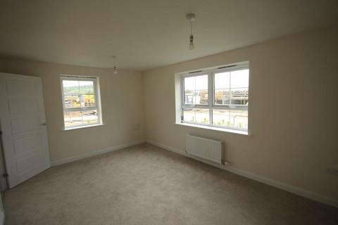 3 bedroom detached house to rent, Hackworth Close, Silsden