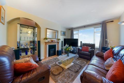 2 bedroom maisonette for sale, Ivy Gardens, Mitcham, CR4