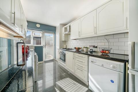 2 bedroom maisonette for sale, Ivy Gardens, Mitcham, CR4