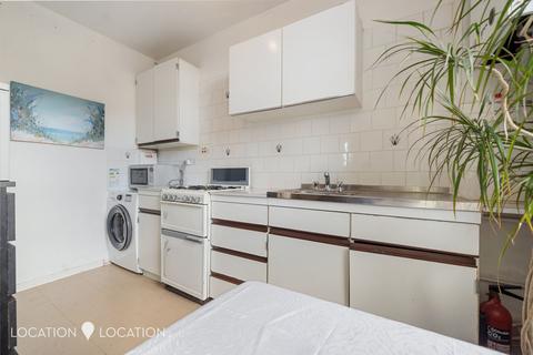 undefined, Ericson House, Guinness Trust, Stamford Hill, N16