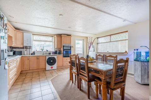 3 bedroom terraced house for sale, High Street, Caister-On-Sea