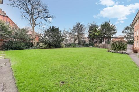 2 bedroom apartment for sale, Nightingale Lane, Clapham