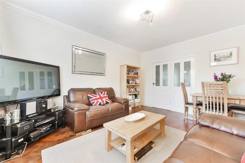 2 bedroom apartment for sale, Nightingale Lane, Clapham