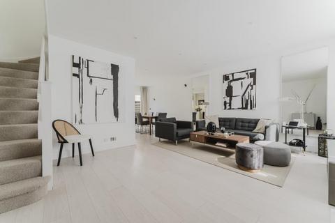 3 bedroom terraced house for sale, The Mead, W13