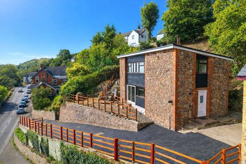 3 bedroom detached house for sale, 48 Wyche Road, Malvern, Worcestershire, WR14