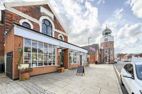undefined, High Street, Burnham-On-Crouch