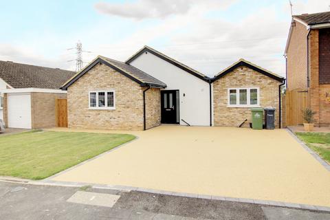 3 bedroom detached bungalow for sale, Chiltern Close, Goffs Oak, EN7
