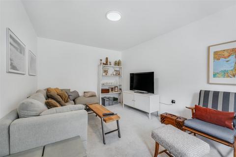 4 bedroom detached house for sale, Moseley Avenue, Market Harborough LE16