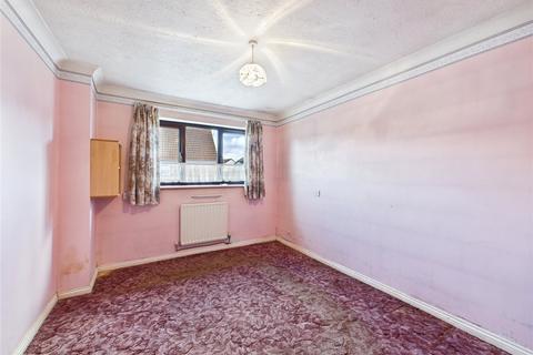 2 bedroom bungalow for sale, Lea Close, Braintree, Essex, CM7