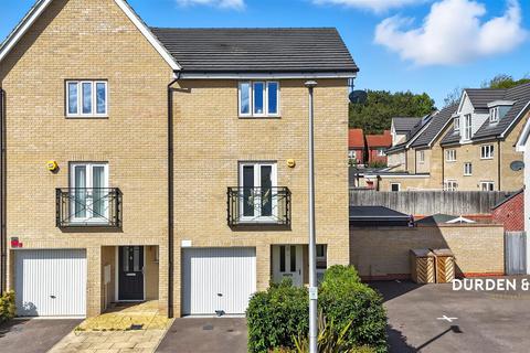 undefined, Five Oaks Lane, Chigwell, IG7