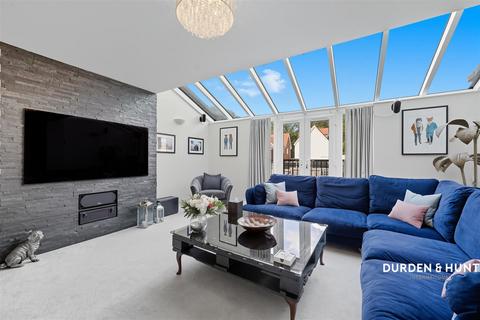 undefined, Five Oaks Lane, Chigwell, IG7