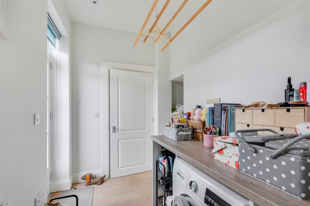 Utility Room 1.jpeg