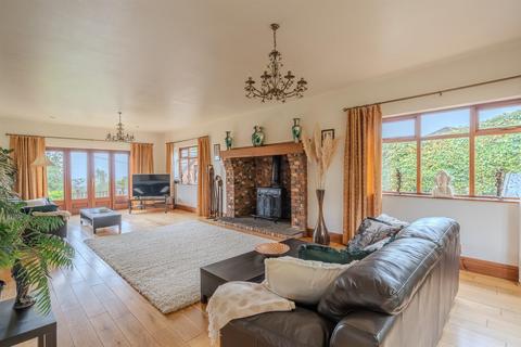 3 bedroom detached house for sale, Henllys Village, Cwmbran NP44