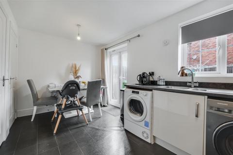 3 bedroom end of terrace house for sale, Centenary Close, Market Harborough LE16