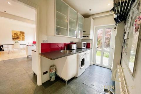 undefined, Linkstor Road, Woolton, L25