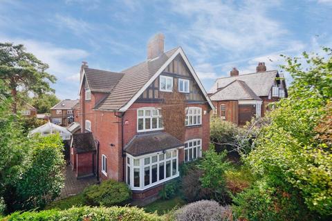 undefined, James Close, Bushey