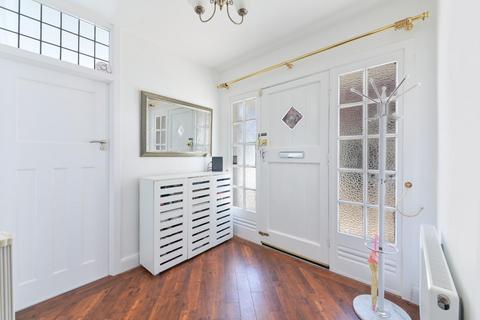 4 bedroom semi-detached house for sale, Calverley Road, Stoneleigh