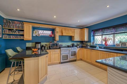 undefined, Dickens Heath Road, Shirley, B90