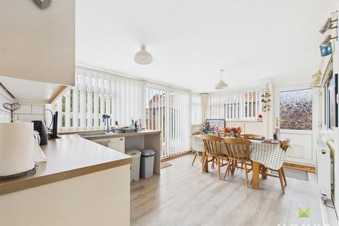 3 bedroom semi-detached house for sale, Whitefriars, Oswestry