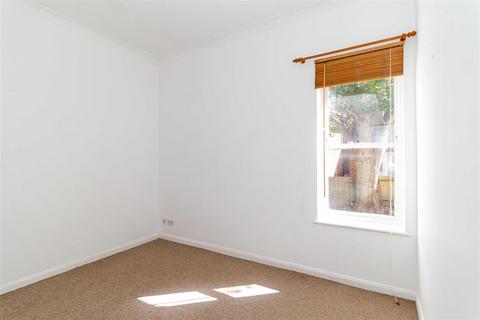1 bedroom flat for sale, Farncombe Road, Worthing
