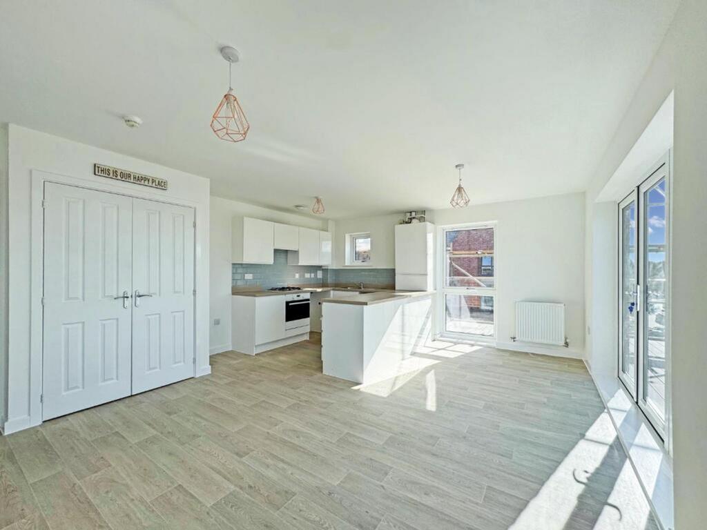 Sitting/Dining Room / Kitchen