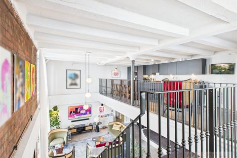 3 bedroom penthouse to rent, Tobacco Warehouse, Liverpool, Merseyside, L3