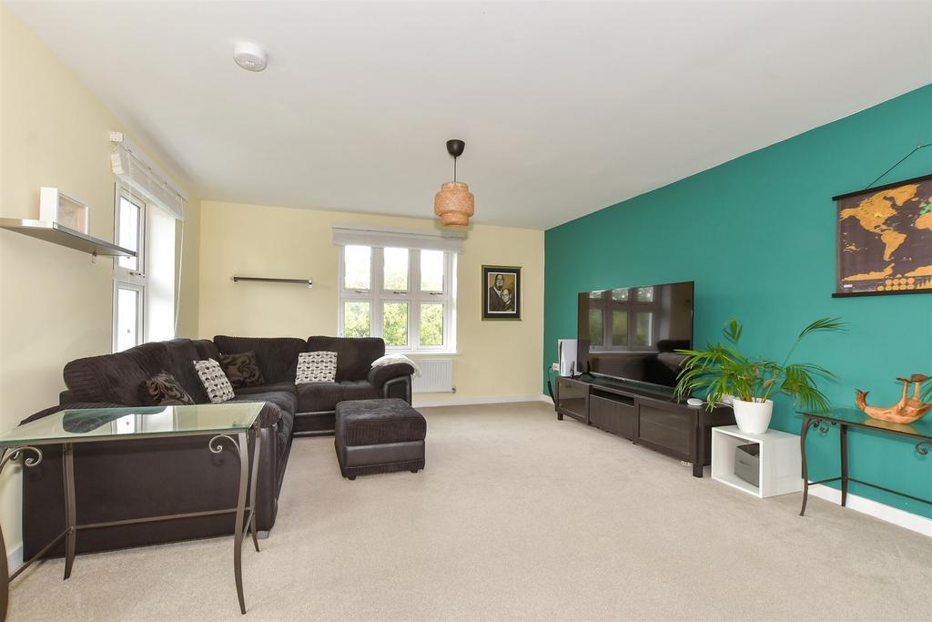Lounge/Kitchen