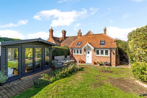 70 The Street, Old Basing, Basingstoke, RG24 7BY